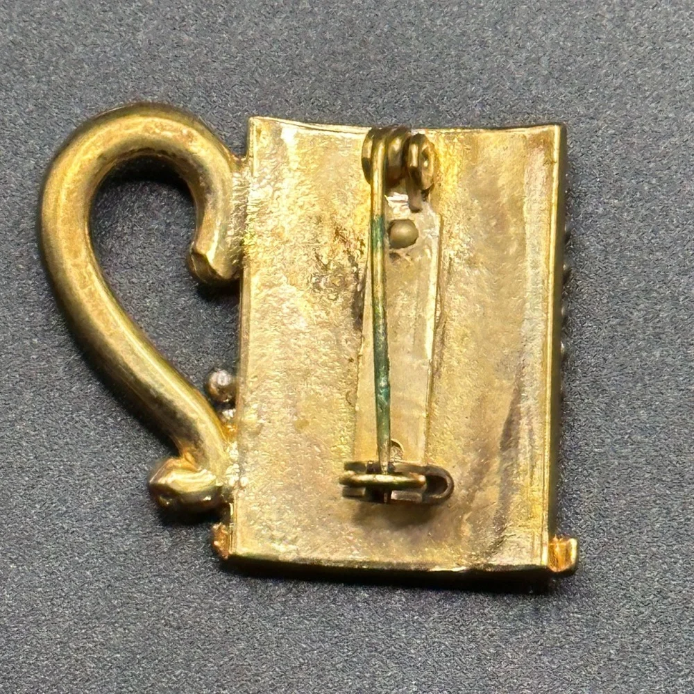 Unusual Blue White‎ Beaded Mug Pin Brooch